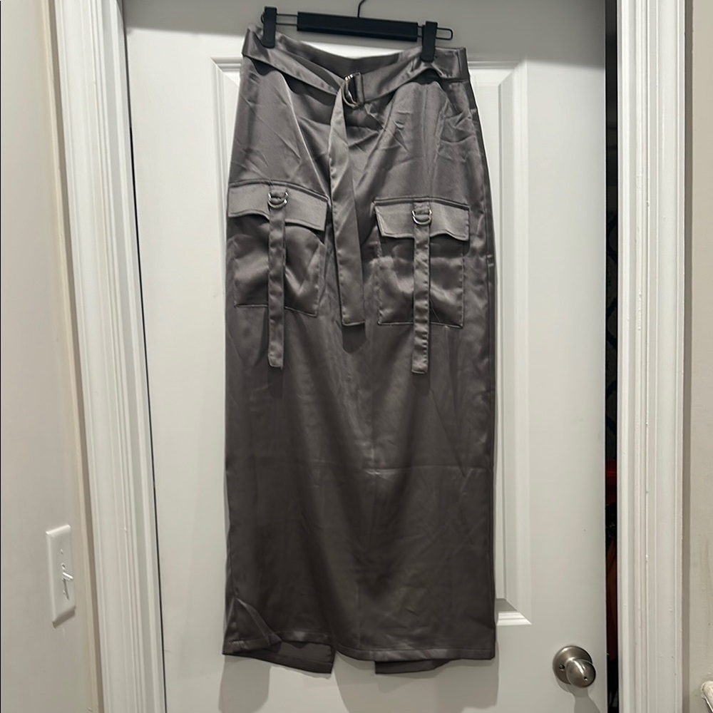 💋 Chic Gray Midi Skirt with Pockets